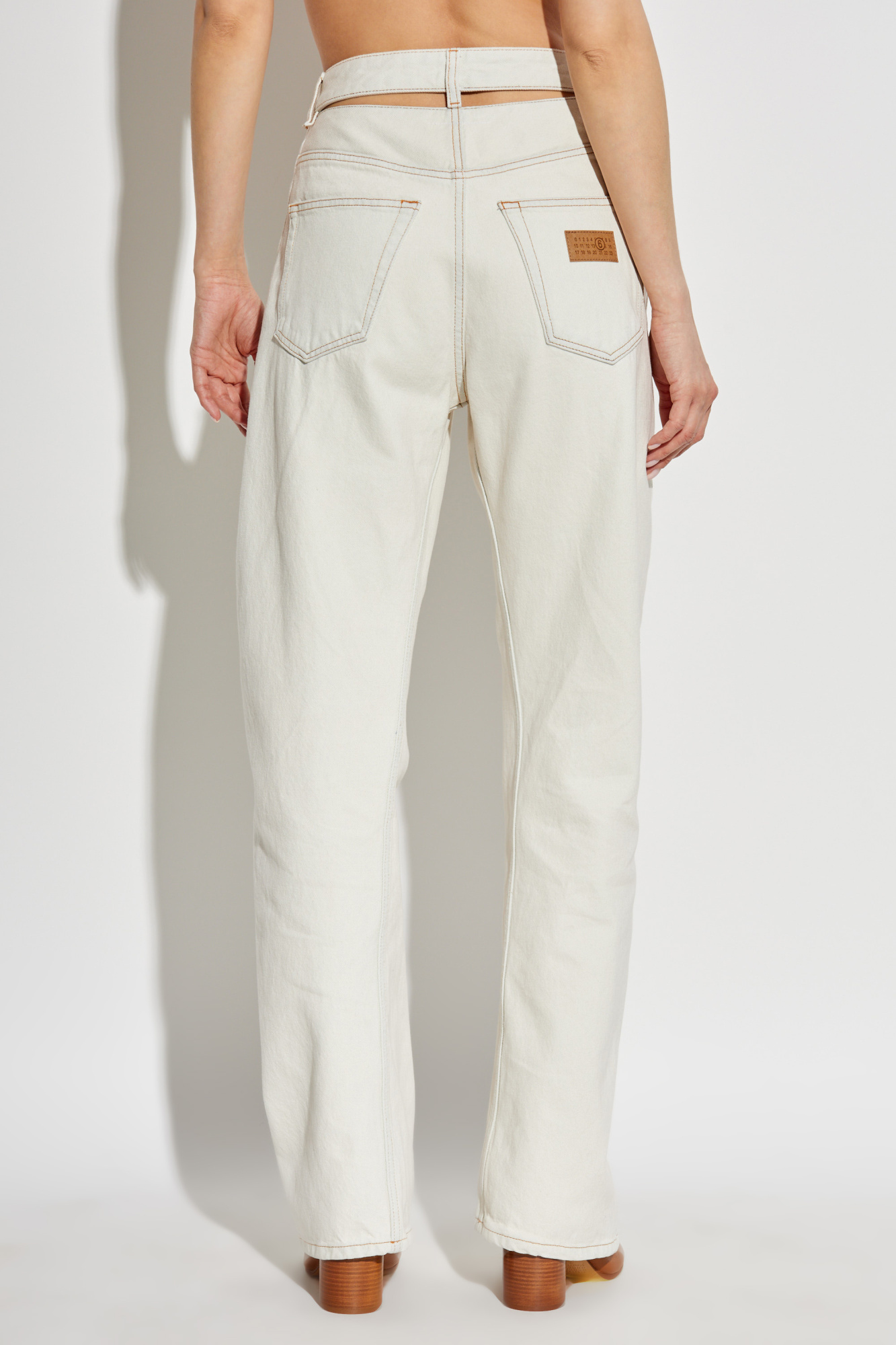 デニム・ジーパン MM6 MAISON MARGIELA Woman Jeans White S62LB0185M30018 961 MM6 Maison Margiela five-pockets Jeans | White | FARFETCH